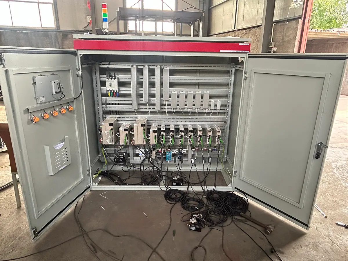 Touchscreen PLC control panel displaying parameter settings, wire-break detection, auto-stop, output counting, and variable-speed controls